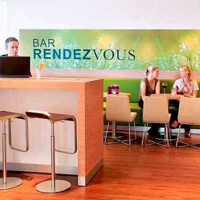 Ibis Messe Hotel 2*