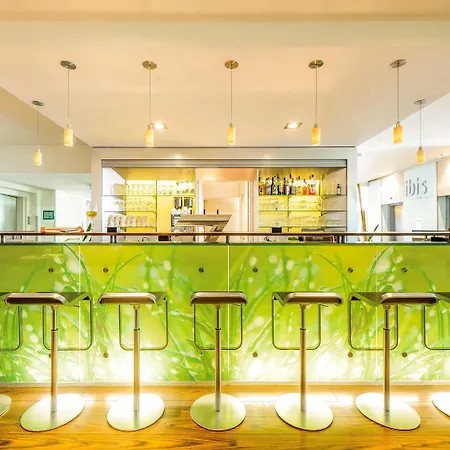 Ibis Messe Hotell 2*