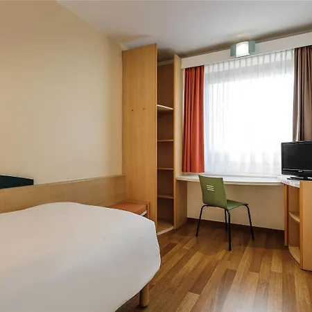 Ibis Messe 2*