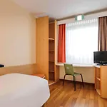 Ibis Messe